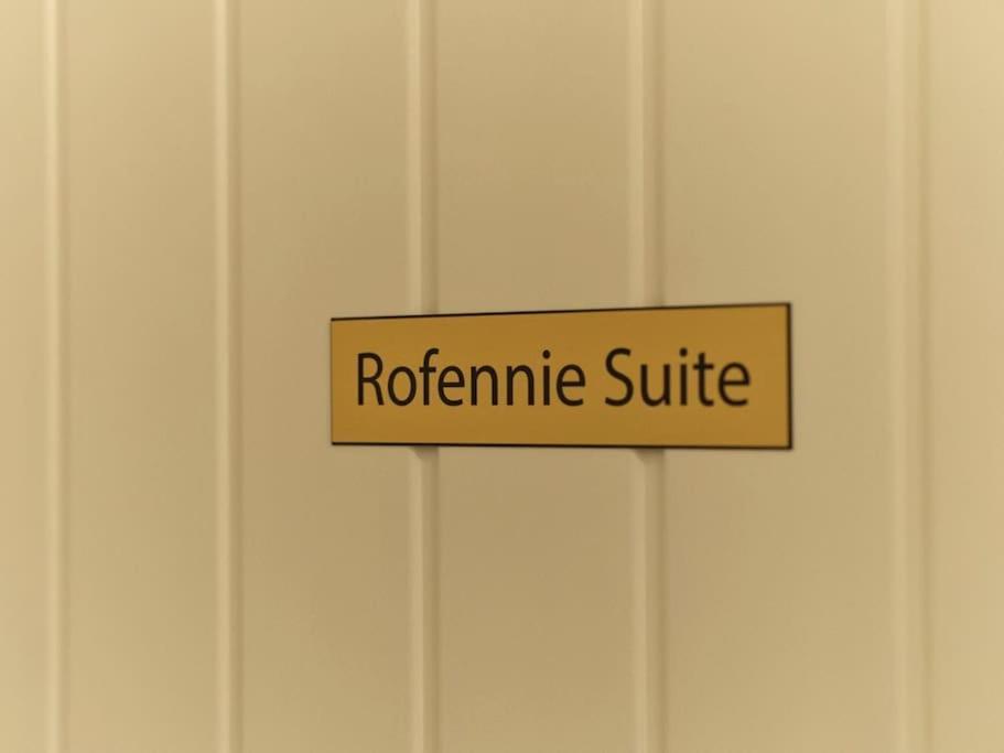 Rofennie Suite -Luxury Ensuite Room! 메이드스톤 외부 사진